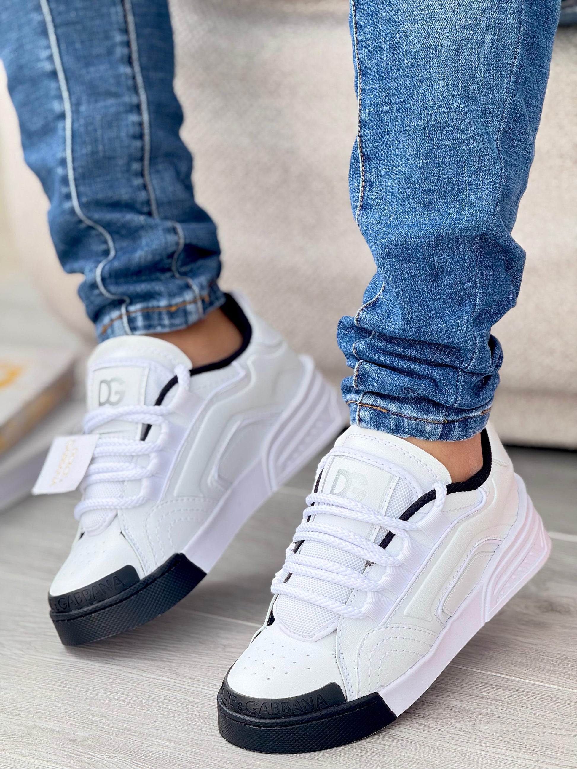 TENIS DOLCE CABALLERO BLANCO X NEGRO