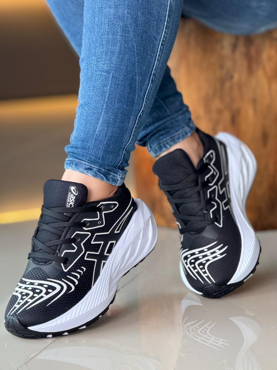 TENIS DEPORTIVOS ASICS DAMA